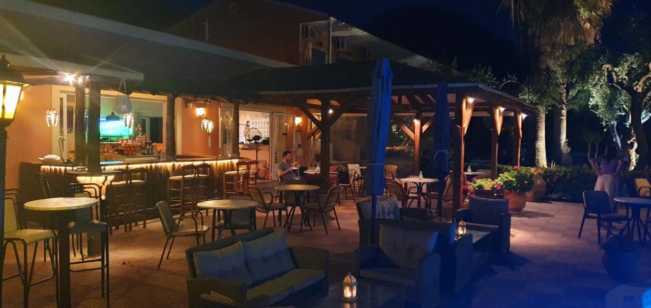 باليوكاستريتسا Phivos Hotel المظهر الخارجي الصورة