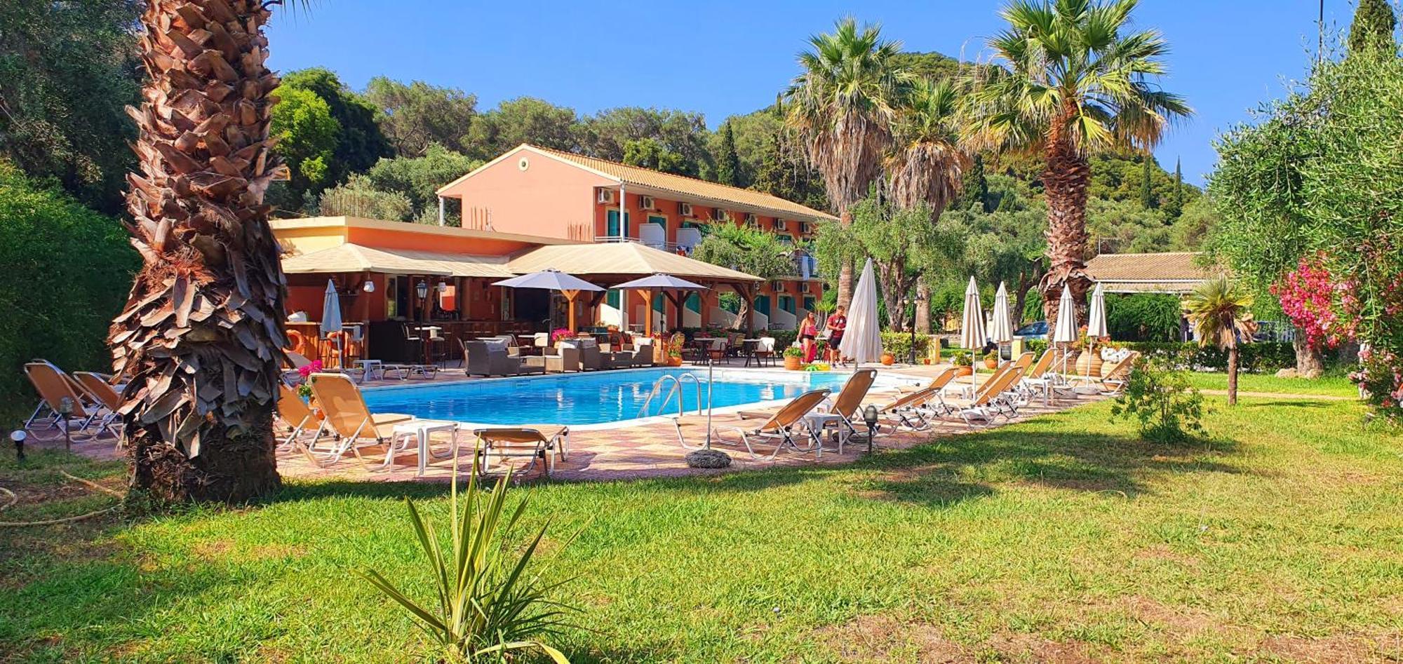 باليوكاستريتسا Phivos Hotel المظهر الخارجي الصورة